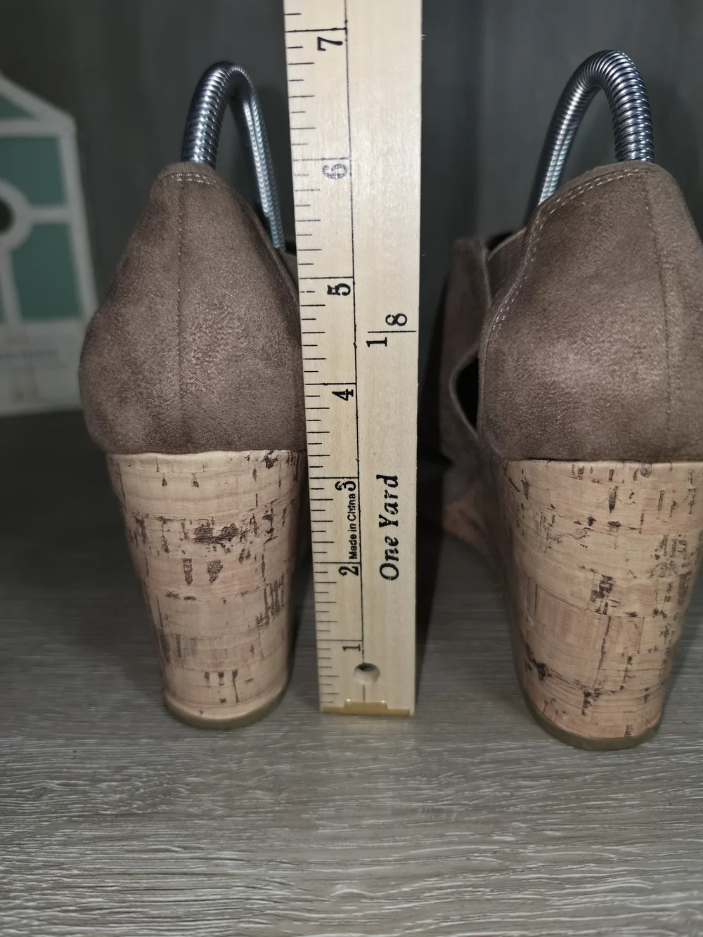 Life Stride Flex Perforated Taupe/Beige Cork-Wedge Peep-Toe Sandals Women's 10
